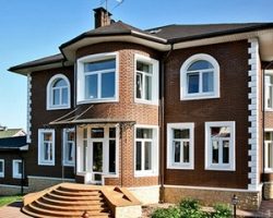 Остекление коттеджей и загородных домов: полезные советы