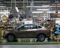 Завод «Renault» в Москве ушел на каникулы