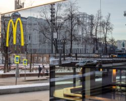 «McDonald's» обновил здание знакового для Москвы ресторана