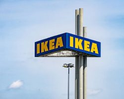 IKEA сообщила о возобновлении прощальной распродажи