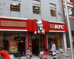Yum! Brands продал ресторанную сеть KFC